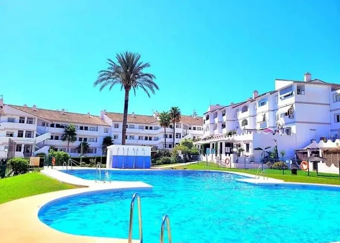 Apartamento En Mijas Con Terraza, Capacidad Para 5 Personas Con Piscina De Temporada