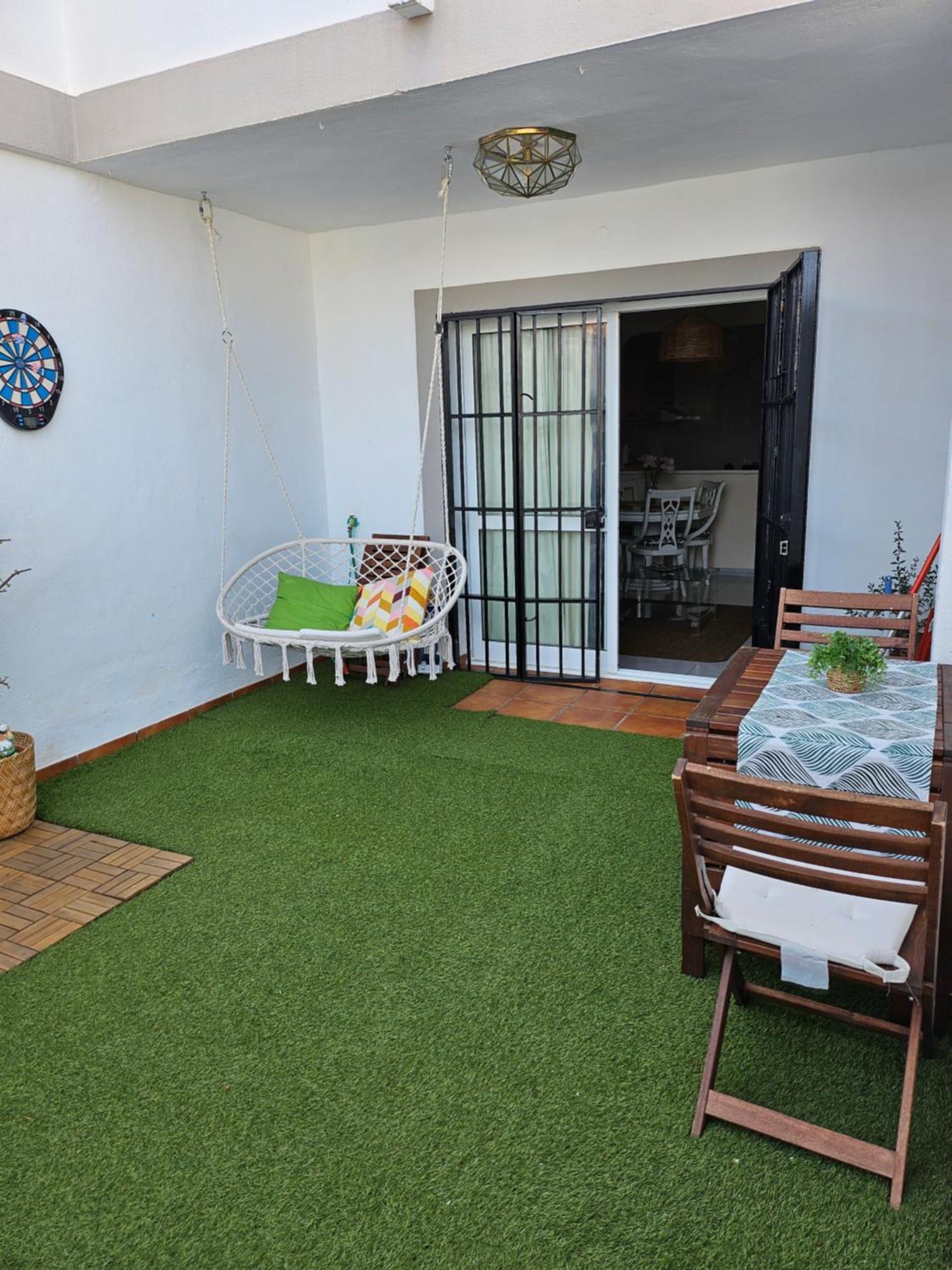 En Mijas Con Terraza, Capacidad 5 Personas Con Piscina De Temporada *
